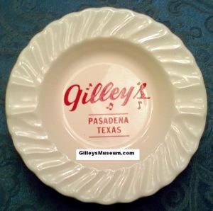 Vintage Gilley's Pasadena, Texas scalloped ash tray.